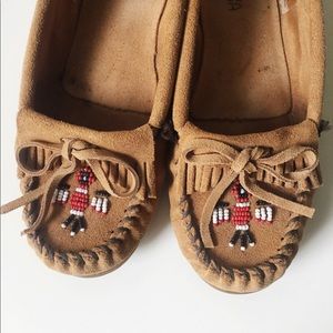 Minnetonka Moccasin Thunderbirds